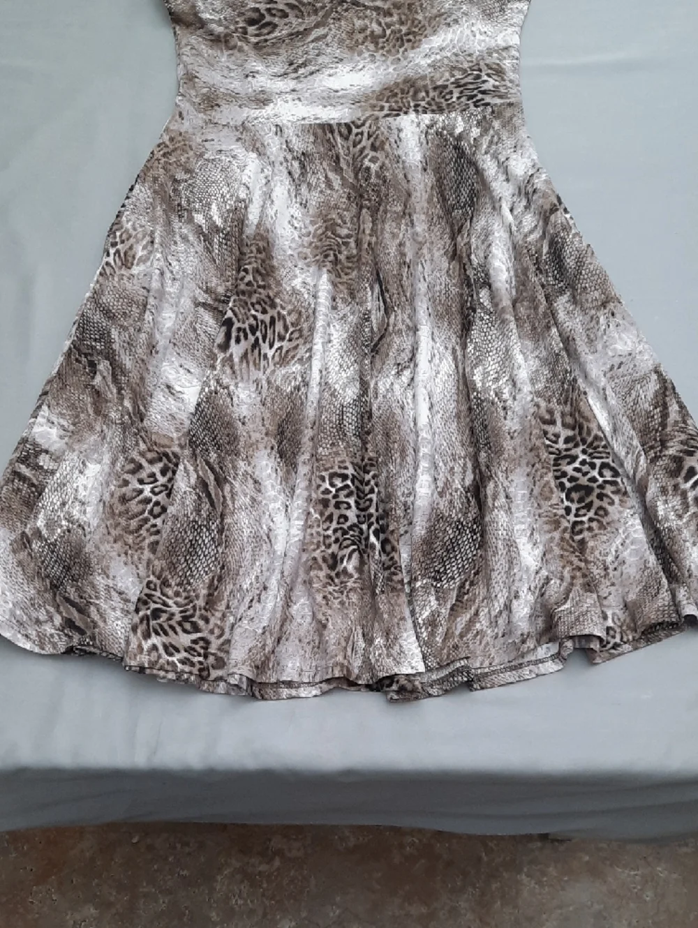 LuLaRoe's Sleeveless Brown Animal-Print Fit & Flare Dress - Size M - Picture 4 of 9